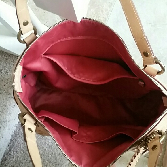 Coach tote bag- Great Summer/Spring bag - Picture 4 of 6